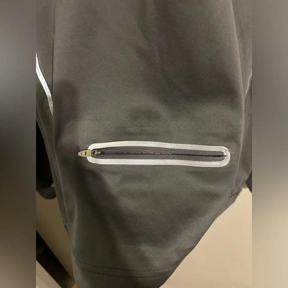 The North Face flight series running jacket size medium - Picture 5 of 5